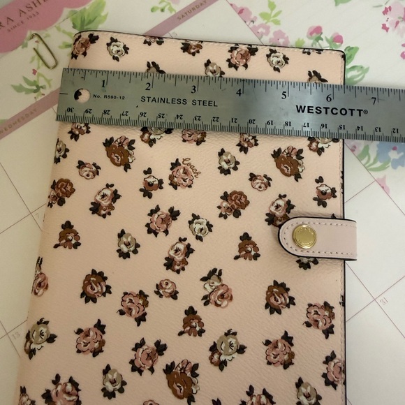 Coach notebook with Rosette print. - Picture 6 of 7